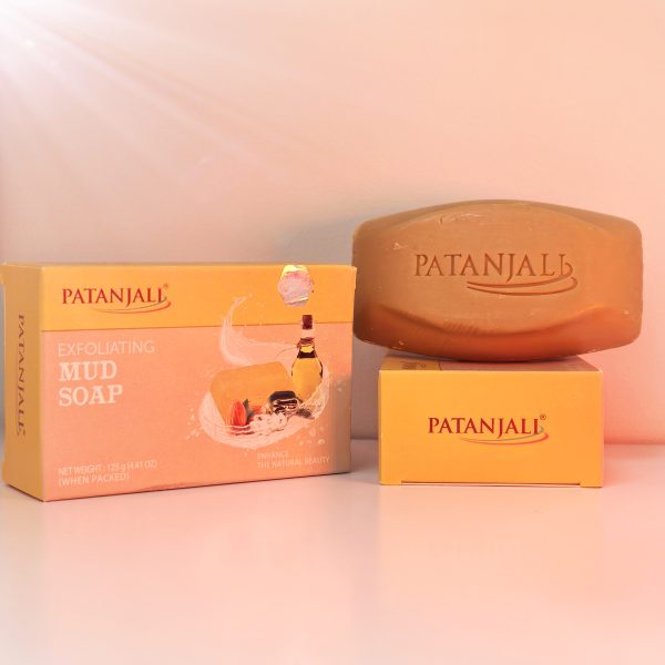 Натуральное мыло для тела с Глиной «Отшелушивающее» (Patanjali Exfoliating Mud Soap), 125 г — изображение 2